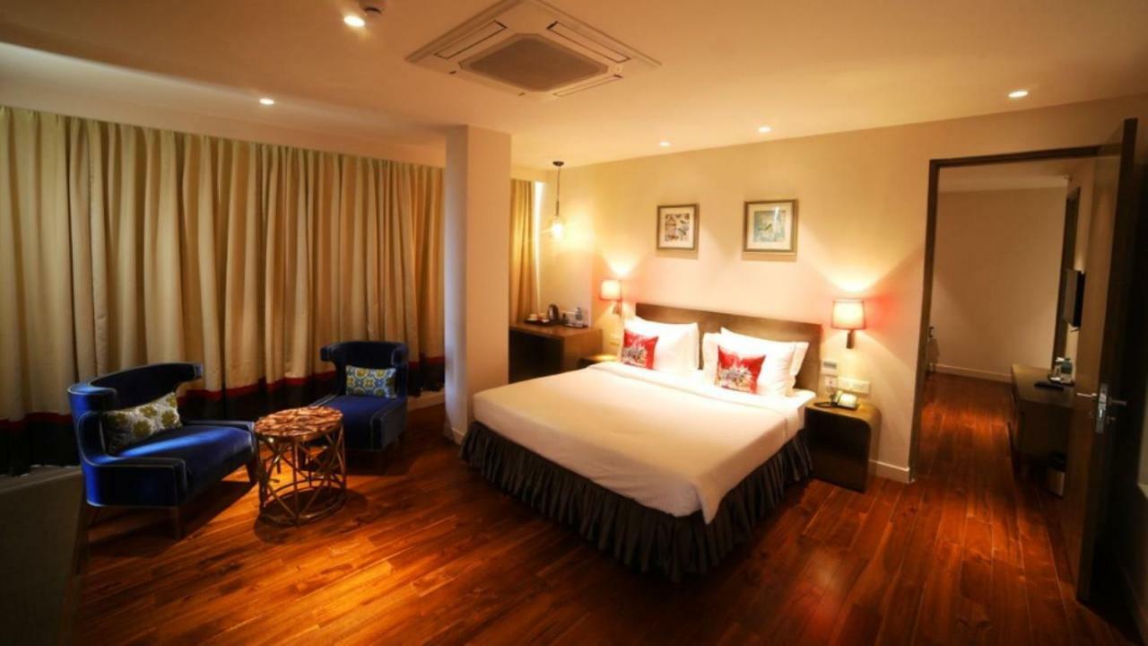 Hotel Le Lotus Grand Kakarmatha Экстерьер фото
